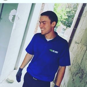 Meet your Posher, Dustin